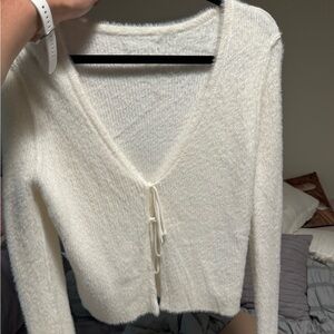 kendall and kylie sweater